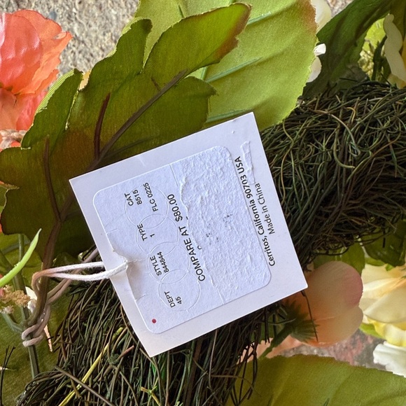 Floral Wreath with Pink and Cream Roses NEW NWT - Picture 2 of 2